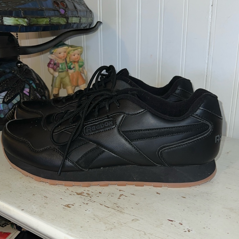 Reebok classic black low galaxy 3 sneakers size 11 men